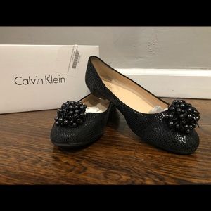 Calvin Klein honeycomb flats